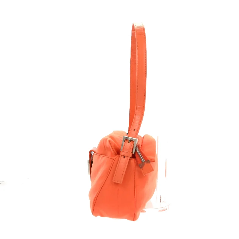 FENDI Shoulder Bag in Orange Fabric