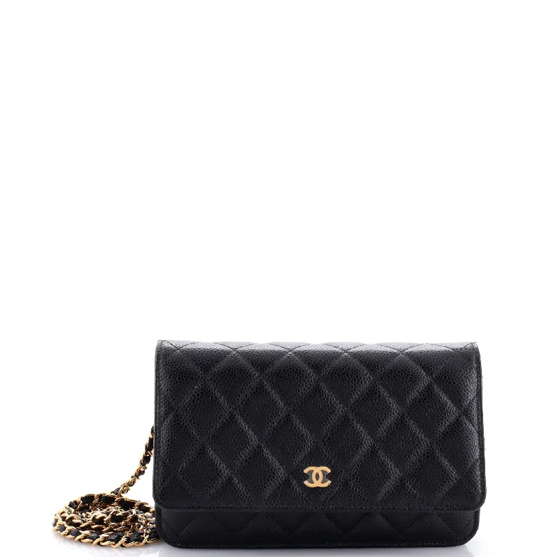 Wallet on Chain Quilted Caviar