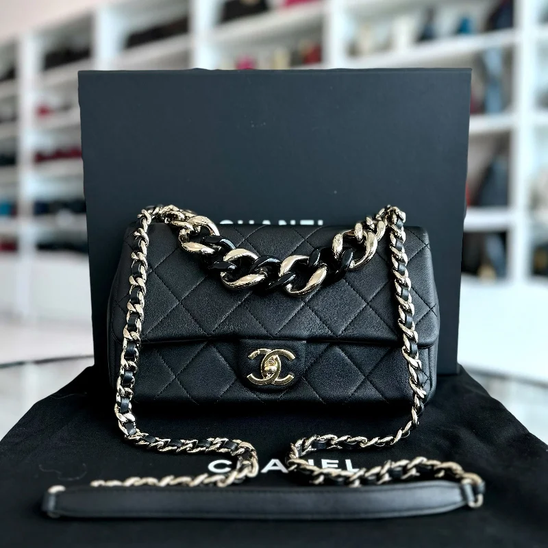 2020 Elegant Resin Chain Classic Flap Quilted Lambskin Black GHW No 29