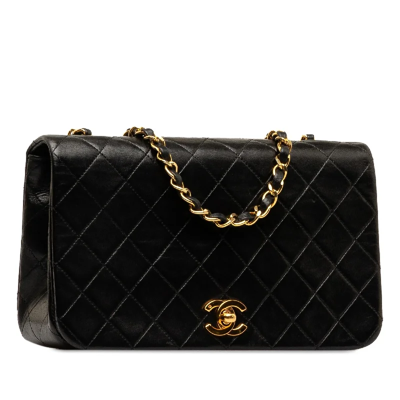 Chanel CC Quilted Lambskin Full Flap (5yOQSk)