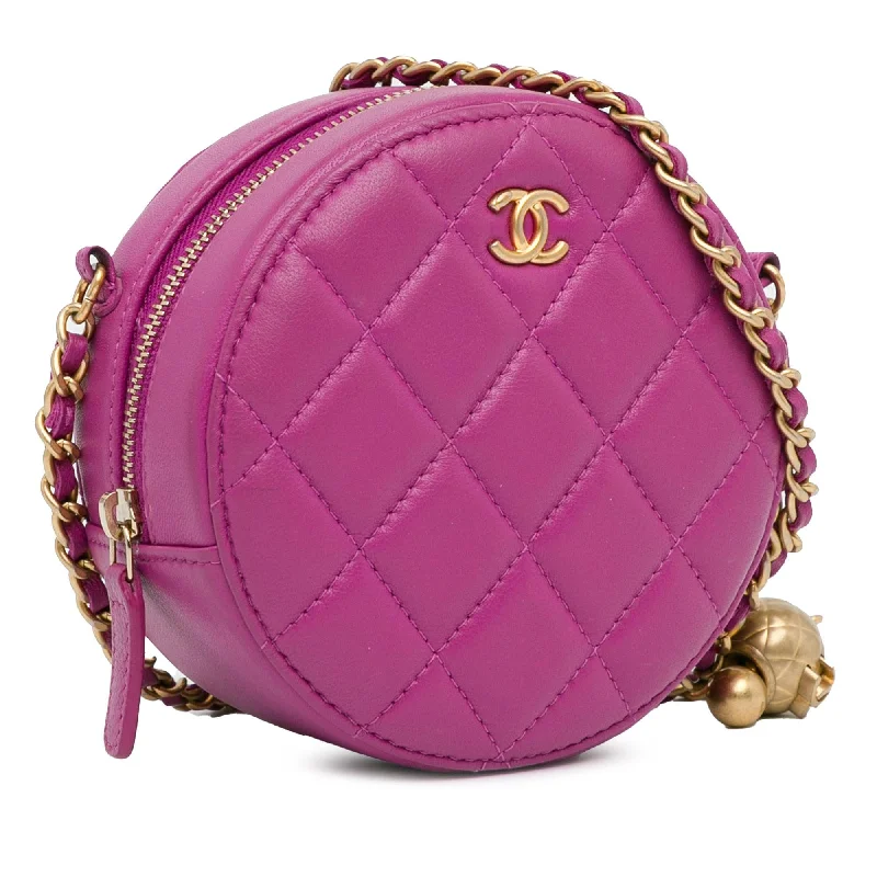 Chanel CC Quilted Lambskin Pearl Crush Round Clutch with Chain (aW4PQp)