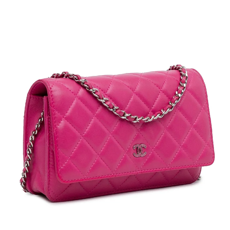 Chanel CC Quilted Lambskin Wallet On Chain (CEhNf2)