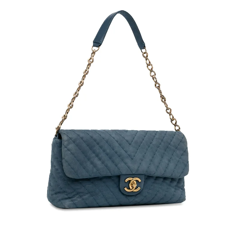 Chanel Jumbo Chevron Iridescent Surpique Flap (w8I8Ii)